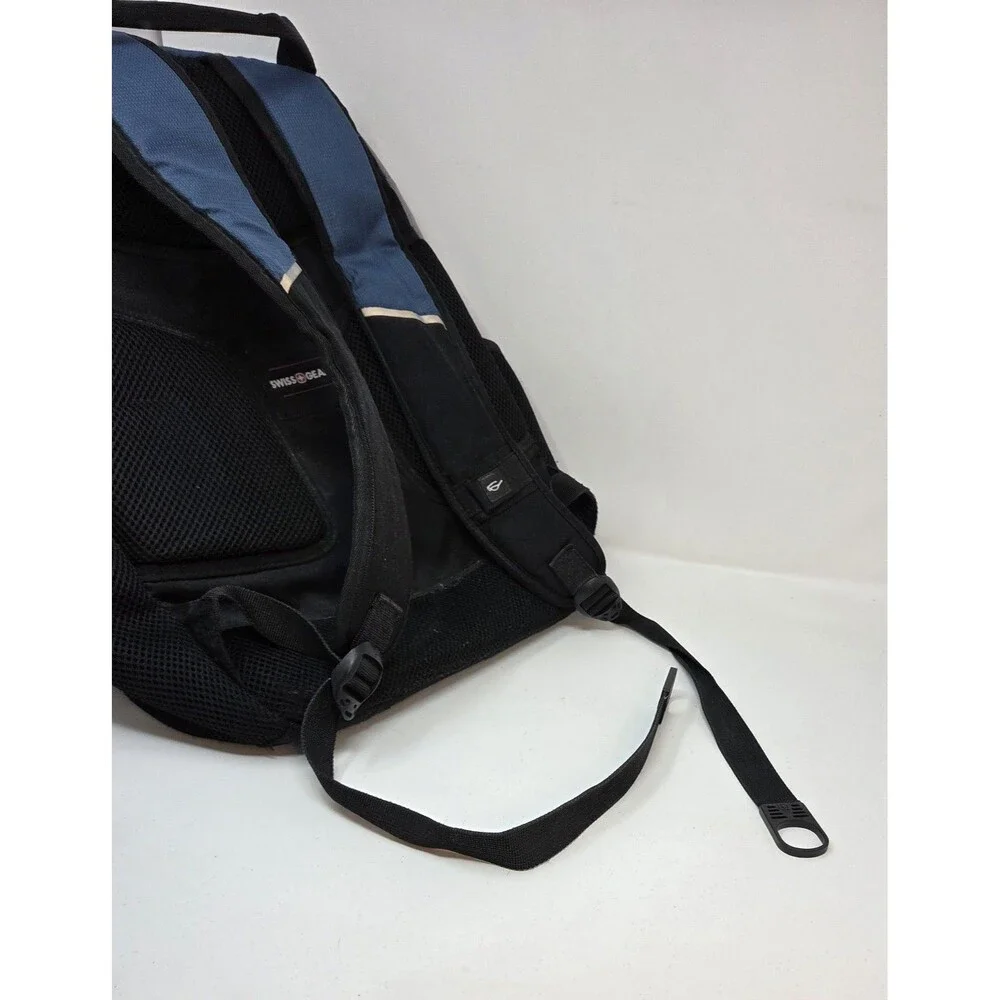 SwissGear Wenger Skyscraper Laptop Backpack Navy Blue Gray Multi Pocket‎ 600726